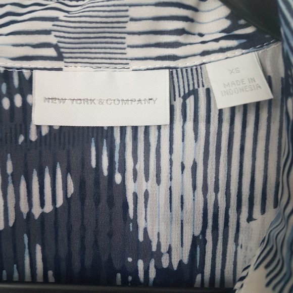 New York & Co Button Down Collar Shirt, XS - Picture 6 of 9